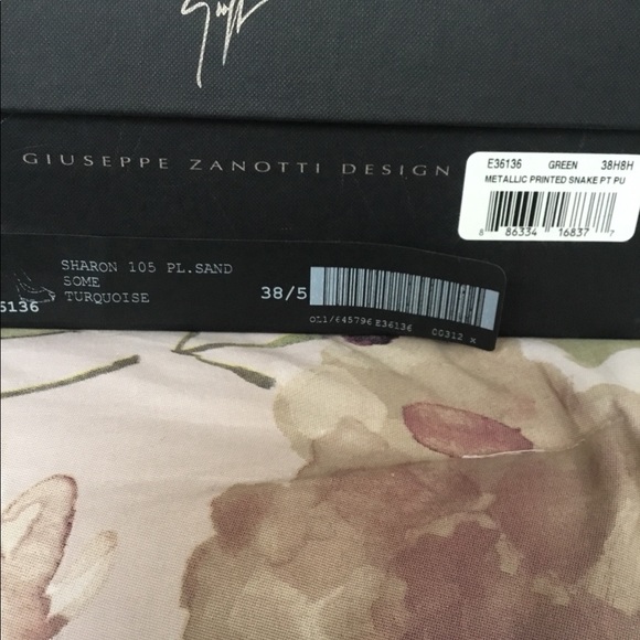 Giuseppe Zanotti “Sharon” Peeptoe Snake Print Pump $PRICE DROP⬇️ - Picture 7 of 7